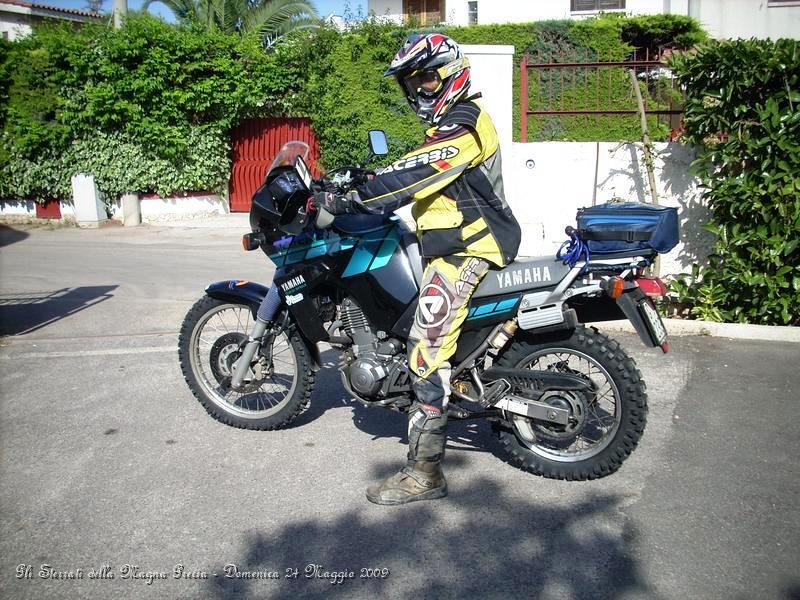 DSCN5739.JPG - Ecco Gino con la sua nuova Moto... !! :-)