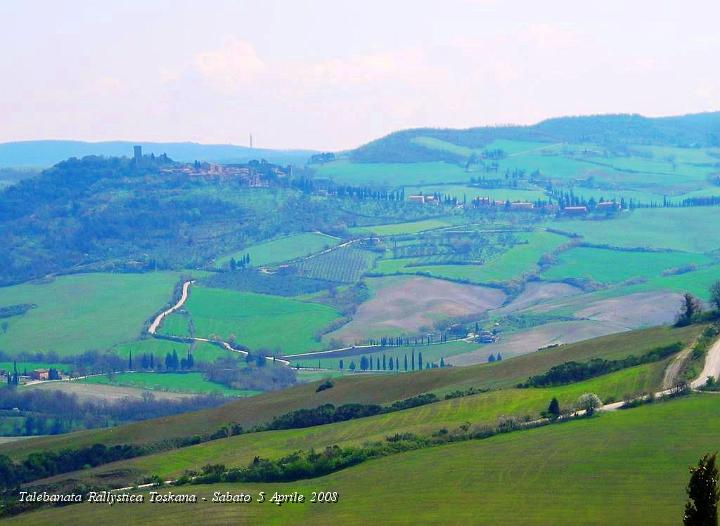 0399.JPG - Monticchiello in lontananza