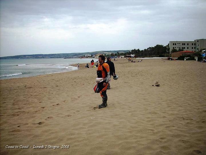 DSCN3473.JPG - Alberto si gusta la meta di un Viaggio lungo oltre 2000 Km in 5 Giorni, compresi i trasferimenti .. :-)