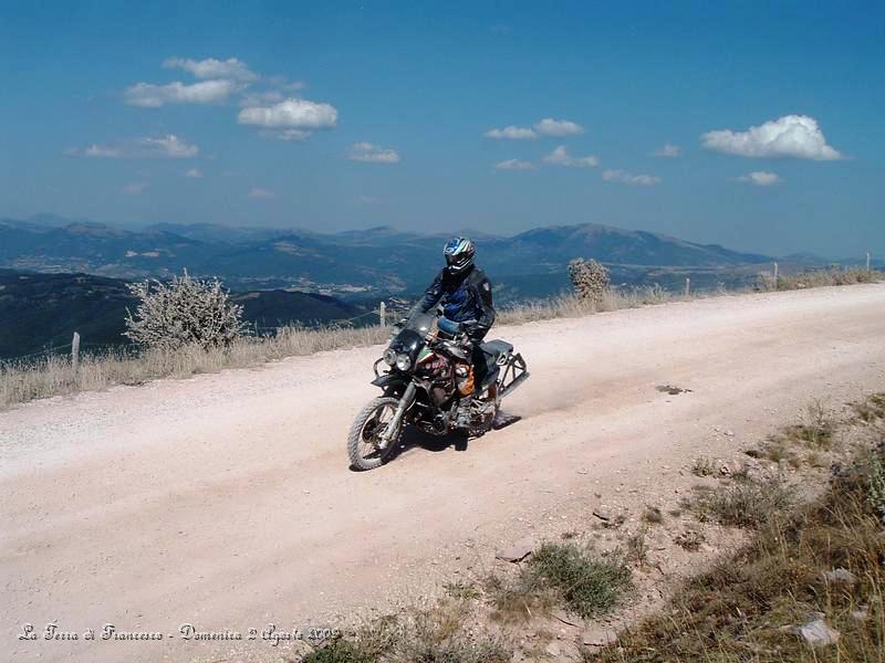 DSCF1233.JPG - Discesa dal Monte Subasio