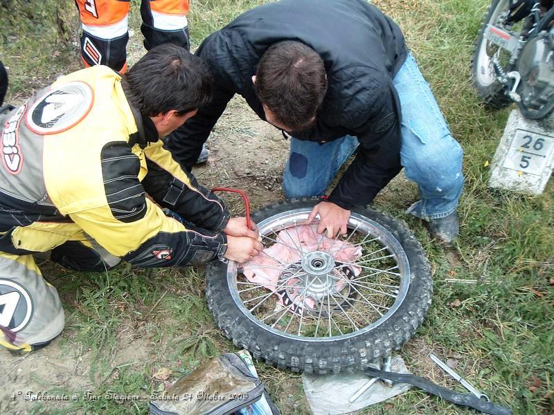 0254.JPG - Rigonfiaggio, ma il pispolino perde un pochetto...