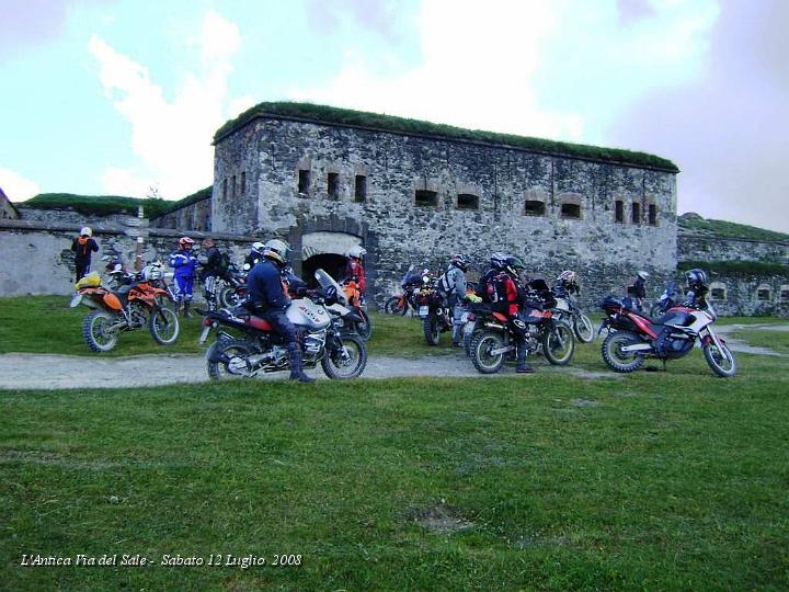 0437.JPG - E' quasi un rudere