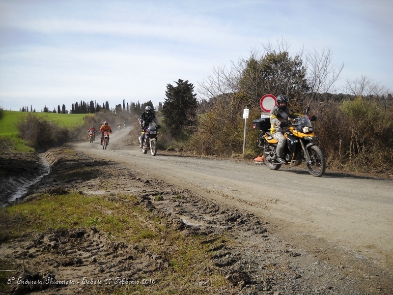 DSCN6240.JPG - Un bel Gruppone 25 moto