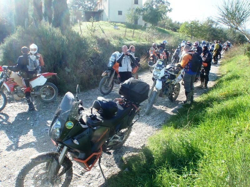 491.JPG - Ricompattazione e divisione dei due gruppi. Il primo fa il tratto hard...